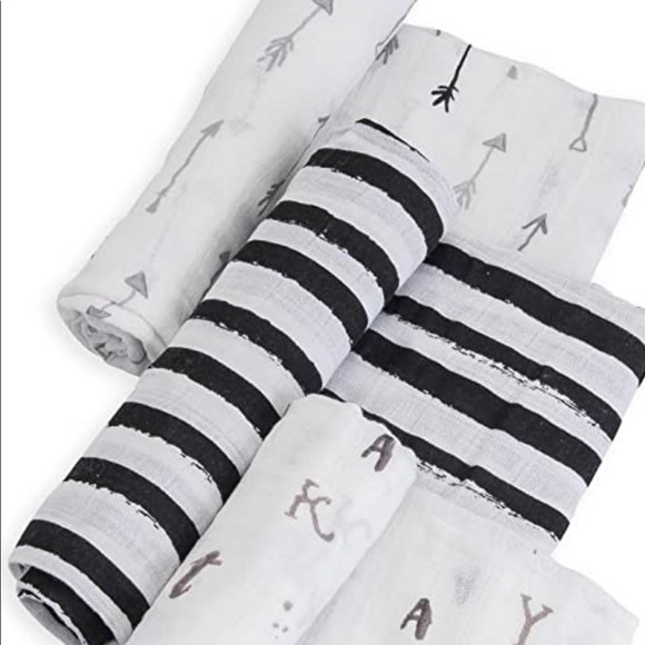 Little Unicorn Swaddles - Picture 1 of 1